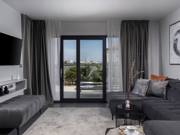 TV & sofa space