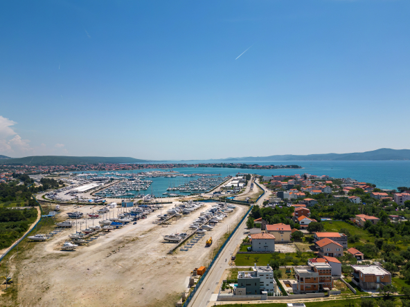 large port's view
