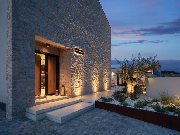 Villa Vis 9 jpg.