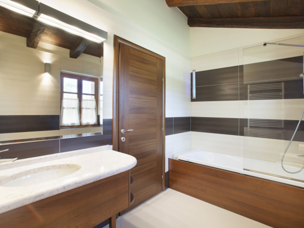 Villa Poropati-Bathroom