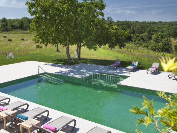 Villa Poropati-Swimming pool-2